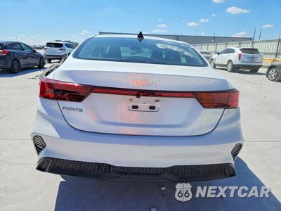 Zdjęcie 6 z 12 samochodu: 2024 KIA FORTE LXS VIN:3KPF24AD5RE766694 - miniatura