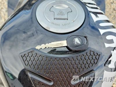 Zdjęcie 8 z 9 samochodu: 2013 HONDA CBR500 R VIN:MLHPC4411D5003186 - miniatura