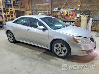 Czwarte zdjęcie samochodu z boku: 2010 PONTIAC G6 VIN:1G2ZA5E00A4148268 - miniatura