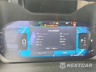 Zdjęcie 9 z 12 samochodu: 2026 VOLVO XC40 PLUS VIN:YV4L12UC5T2785289 - miniatura