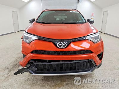 Piąte zdjęcie samochodu w środku: 2016 TOYOTA RAV4 SE VIN:2T3JFREV0GW441404 - miniatura