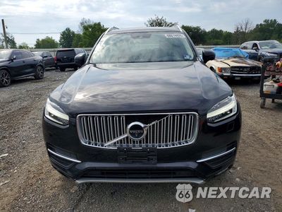 Piąte zdjęcie samochodu w środku: 2016 VOLVO XC90 T6 VIN:YV4A22PL9G1046079 - miniatura