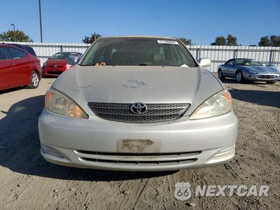 Piąte zdjęcie samochodu w środku: 2002 TOYOTA CAMRY LE V6 VIN:4T1BF30K32U021166 - miniatura