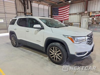 Czwarte zdjęcie samochodu z boku: 2017 GMC ACADIA SLE VIN:1GKKNLLA5HZ248157 - miniatura