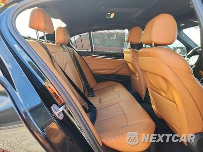 Zdjęcie 10 z 12 samochodu: 2018 BMW 530 I VIN:WBAJA5C58JWA35888 - miniatura