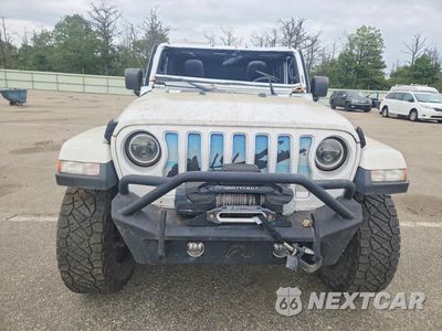Piąte zdjęcie samochodu w środku: 2019 JEEP WRANGLER UNLIMITED SAHARA VIN:1C4HJXEGXKW549008 - miniatura