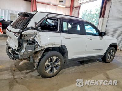 Trzecie zdjęcie samochodu z tyłu: 2024 JEEP GRAND CHEROKEE LIMITED 4XE VIN:1C4RJYB69R8519017 - miniatura