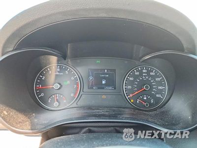 Zdjęcie 9 z 13 samochodu: 2018 KIA OPTIMA LX VIN:5XXGT4L36JG253276 - miniatura