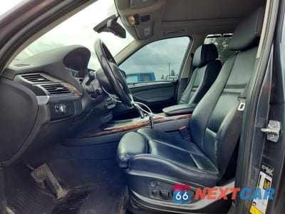 Zdjęcie 7 z 13 samochodu: 2013 BMW X5 XDRIVE35D VIN:5UXZW0C59D0B93642 - miniatura