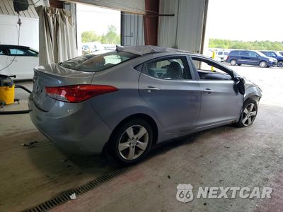 Trzecie zdjęcie samochodu z tyłu: 2013 HYUNDAI ELANTRA GLS VIN:KMHDH4AE6DU494015 - miniatura