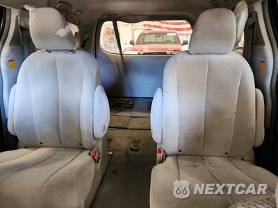 Zdjęcie 10 z 13 samochodu: 2013 TOYOTA SIENNA LE VIN:5TDJK3DC7DS062518 - miniatura