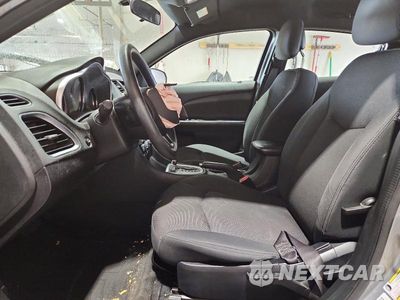 Zdjęcie 7 z 12 samochodu: 2013 DODGE AVENGER SE VIN:1C3CDZAB2DN730558 - miniatura