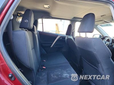 Zdjęcie 10 z 12 samochodu: 2018 TOYOTA RAV4 XLE VIN:2T3RFREVXJW732437 - miniatura