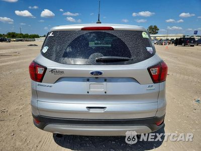 Zdjęcie 6 z 14 samochodu: 2019 FORD ESCAPE SE VIN:1FMCU0GD8KUB00977 - miniatura