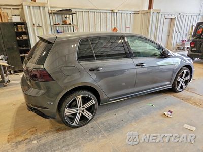Trzecie zdjęcie samochodu z tyłu: 2018 VOLKSWAGEN GOLF R VIN:WVWVF7AU2JW074761 - miniatura