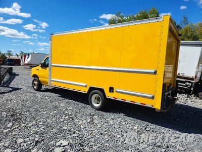 Drugie zdjęcie samochodu z przodu: 2022 FORD E-350 BOX TRUCK VIN:1FDWE3FNXNDC11895 - miniatura