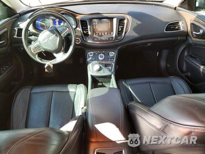 Zdjęcie 8 z 12 samochodu: 2015 CHRYSLER 200 C VIN:1C3CCCEG2FN664876 - miniatura