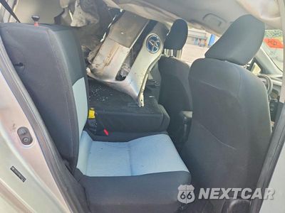 Zdjęcie 10 z 13 samochodu: 2013 TOYOTA PRIUS C TWO VIN:JTDKDTB38D1532179 - miniatura