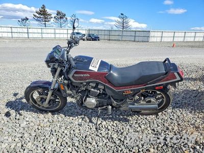 Trzecie zdjęcie samochodu z tyłu: 1984 HONDA VF1100 S VIN:1HFSC1716EA003206 - miniatura