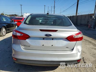 Zdjęcie 6 z 13 samochodu: 2014 FORD FOCUS SE VIN:1FADP3F29EL144309 - miniatura