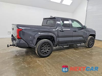 Trzecie zdjęcie samochodu z tyłu: 2024 TOYOTA TACOMA SR5 VIN:3TMLB5JNXRM008728 - miniatura