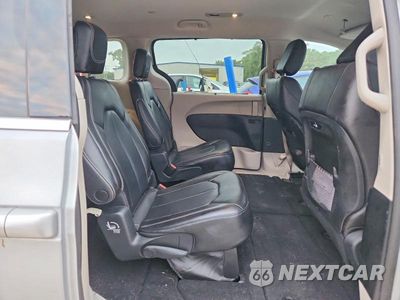 Zdjęcie 11 z 13 samochodu: 2023 CHRYSLER PACIFICA TOURING L VIN:2C4RC1BG5PR517101 - miniatura