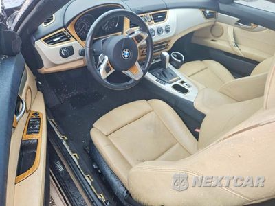Zdjęcie 8 z 12 samochodu: 2011 BMW Z4 SDRIVE30I VIN:WBALM5C57BE377790 - miniatura