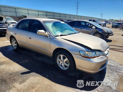 Czwarte zdjęcie samochodu z boku: 2000 HONDA ACCORD SE VIN:1HGCG5677YA043283 - miniatura