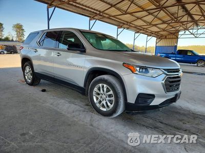 Czwarte zdjęcie samochodu z boku: 2021 CHEVROLET TRAVERSE LS VIN:1GNERFKW0MJ195069 - miniatura