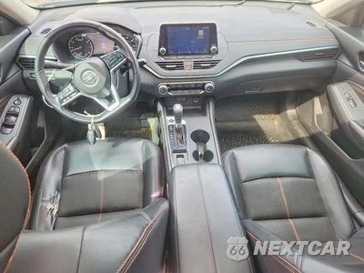 Zdjęcie 8 z 13 samochodu: 2019 NISSAN ALTIMA SR VIN:1N4BL4CW9KC196325 - miniatura