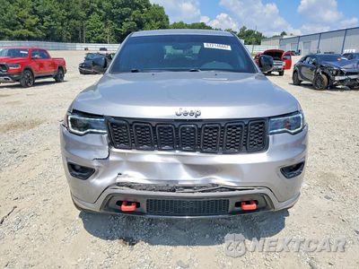 Piąte zdjęcie samochodu w środku: 2018 JEEP GRAND CHEROKEE LAREDO VIN:1C4RJFAG3JC435808 - miniatura