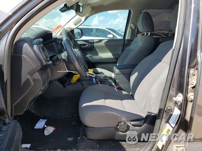 Zdjęcie 7 z 12 samochodu: 2021 TOYOTA TACOMA SR VIN:5TFAX5GN7MX194487 - miniatura