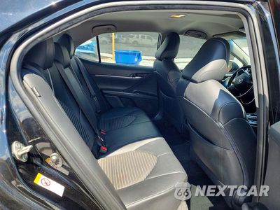 Zdjęcie 10 z 12 samochodu: 2018 TOYOTA CAMRY SE VIN:4T1B11HK0JU055281 - miniatura