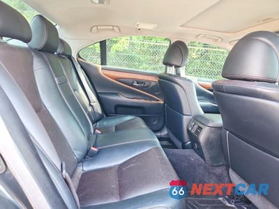 Zdjęcie 10 z 13 samochodu: 2011 LEXUS LS 460 VIN:JTHBL5EF7B5102247 - miniatura