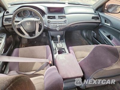 Zdjęcie 8 z 12 samochodu: 2010 HONDA ACCORD LX VIN:1HGCP2F30AA163962 - miniatura