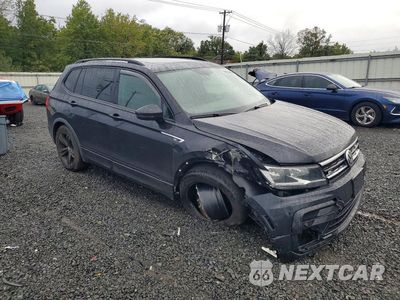 Czwarte zdjęcie samochodu z boku: 2019 VOLKSWAGEN TIGUAN SE VIN:3VV2B7AX0KM089917 - miniatura