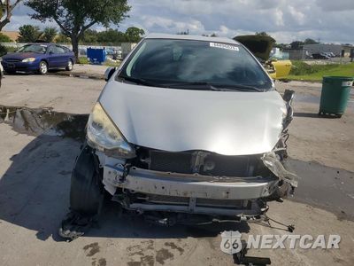 Piąte zdjęcie samochodu w środku: 2014 TOYOTA PRIUS C ONE VIN:JTDKDTB30E1575187 - miniatura