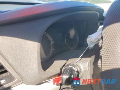 Zdjęcie 9 z 12 samochodu: 2017 HYUNDAI TUCSON SE VIN:KM8J3CA40HU444557 - miniatura