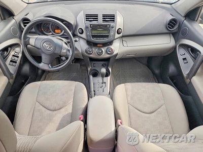 Zdjęcie 8 z 13 samochodu: 2010 TOYOTA RAV4 BASE VIN:JTMBF4DV4A5024780 - miniatura