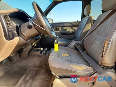 Zdjęcie 7 z 13 samochodu: 2000 TOYOTA TACOMA BASE VIN:5TEVL52N8YZ716756 - miniatura