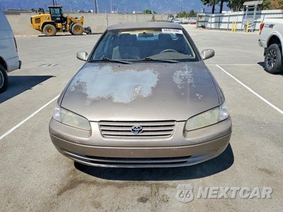 Piąte zdjęcie samochodu w środku: 1999 TOYOTA CAMRY LE VIN:4T1BG22K8XU486103 - miniatura