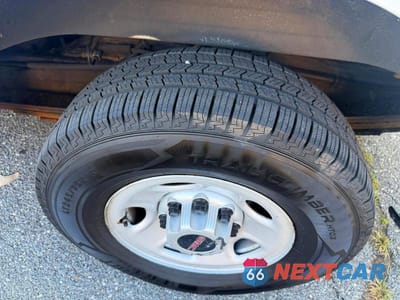 Zdjęcie 9 z 10 samochodu: 2017 GMC SAVANA G3500 VIN:1GTZ7HFG5H1107864 - miniatura
