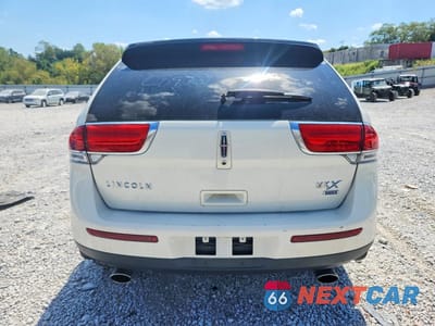 Zdjęcie 6 z 13 samochodu: 2013 LINCOLN MKX VIN:2LMDJ8JK2DBL09731 - miniatura