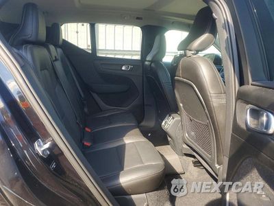 Zdjęcie 11 z 13 samochodu: 2019 VOLVO XC40 T5 MOMENTUM VIN:YV4162UK6K2155862 - miniatura