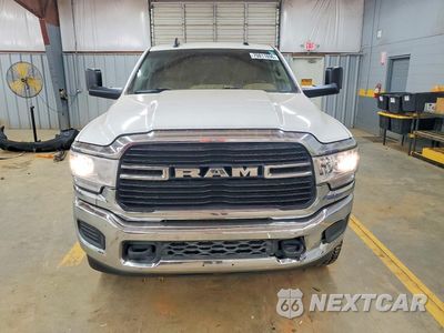Piąte zdjęcie samochodu w środku: 2019 RAM 2500 BIG HORN VIN:3C6UR5DL7KG624439 - miniatura
