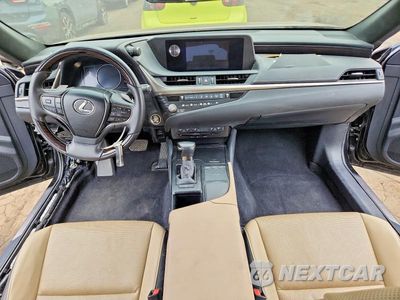 Zdjęcie 8 z 12 samochodu: 2021 LEXUS ES 250 BASE VIN:58AD11D17MU005612 - miniatura