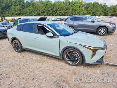 Czwarte zdjęcie samochodu z boku: 2025 KIA K4 EX VIN:3KPFU4DE5SE088162 - miniatura
