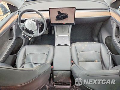 Zdjęcie 8 z 12 samochodu: 2024 TESLA MODEL Y VIN:7SAYGDED6RA323548 - miniatura