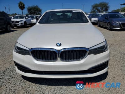 Piąte zdjęcie samochodu w środku: 2019 BMW 530 I VIN:WBAJA5C59KWW18744 - miniatura