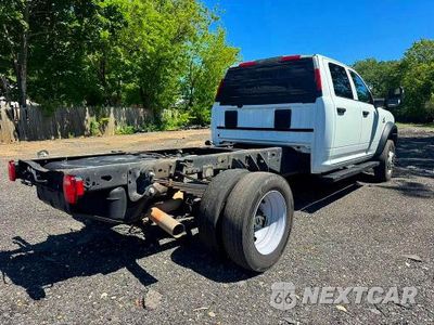 Czwarte zdjęcie samochodu z boku: 2024 RAM 5500 VIN:3C7WRNEL2RG240579 - miniatura